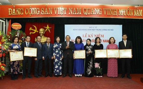 Phó Thủ tướng Trương Hòa Bình chúc mừng Ngày Thầy thuốc Việt Nam - ảnh 3